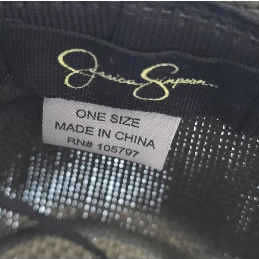 Jessica Simpson Black and Tan Hat. New Without Tag.